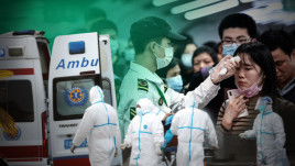 В Китае объявили высший уровень ЧС для 1,2 млрд. человек из-за эпидемии вируса