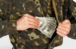 У Дніпрі чоловік дав 2000 доларів у військоматі, щоб "відкосити" від мобілізації У Дніпрі чоловік дав 2000 доларів у військоматі, щоб "відкосити" від мобілізації