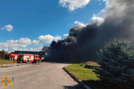 Ракетний удар по Кривому Рогу: рятувальники загасили масштабну пожежу