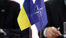 Україна подає заявку на вступ до НАТО за прискореним порядком Україна подає заявку на вступ до НАТО за прискореним порядком