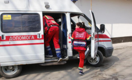 В Кам'янському автомобіль збив жінку: постраждалу госпіталізували у вкрай важкому стані
