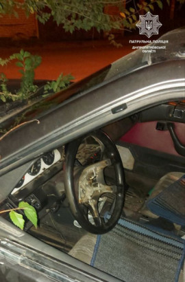 У Дніпрі з двору житлового будинку викрали автомобіль У Дніпрі з двору житлового будинку викрали автомобіль