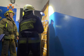 На Дніпропетровщині пенсіонери опинилися у пастці у власній квартирі (фото) На Дніпропетровщині пенсіонери опинилися у пастці у власній квартирі (фото)