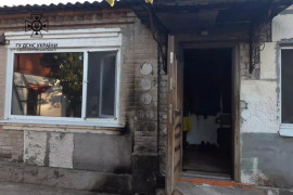 На Дніпропетровщині на пожежі загинула людина На Дніпропетровщині на пожежі загинула людина