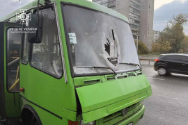 У Дніпрі загорілася маршрутка У Дніпрі загорілася маршрутка
