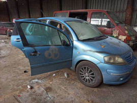 У Кривому Розі зіпсували машини бійців ЗСУ: фото У Кривому Розі зіпсували машини бійців ЗСУ: фото