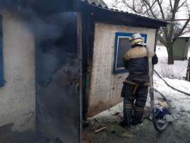 Сильный пожар на Днепропетровщине: есть погибший Сильный пожар на Днепропетровщине: есть погибший