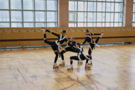 Фігуристки з Камянського представлятимуть Україну на міжнародних змаганнях Фігуристки з Камянського представлятимуть Україну на міжнародних змаганнях