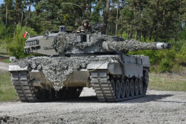 Польща офіційно запросила схвалення ФРН на постачання Україні танків Leopard 2
