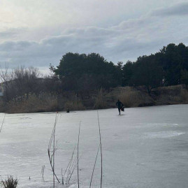 У Кам'янському двоє дітей провалилися під кригу У Кам'янському двоє дітей провалилися під кригу