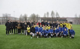 У Кам’янському відбулись перші матчі відкритого чемпіоната з футболу