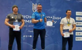 Армрестлер з Кам’янського здобув титул чемпіона України Армрестлер з Кам’янського здобув титул чемпіона України