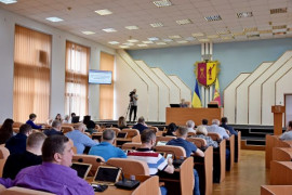 У Кам’янському пройшло позачергове засідання міськради