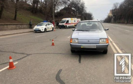 На Днепропетровщине парень бросился под машину На Днепропетровщине парень бросился под машину