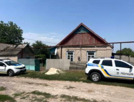 На Дніпропетровщині чоловік зарубав знайомого сокирою
