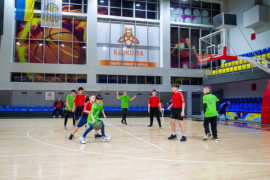 У вівторок, 20 лютого, у Камʼянському на базі СК “Прометей” пройшли товариські поєдинки з баскетболу серед вихованців ДЮФШ “Надія”.