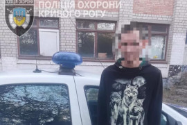 У Кам’янському районі затримали чоловіка, який пробрався у приміщення колишньої школи