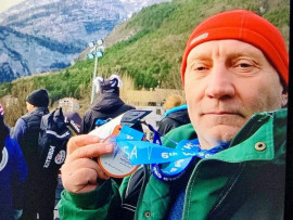 Кам`янчанин Ігор Кравченко здобув дві медалі на чемпіонаті світу з плавання у крижаній воді Кам`янчанин Ігор Кравченко здобув дві медалі на чемпіонаті світу з плавання у крижаній воді