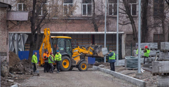 У навчальних закладах Кам’янського тривають капітальні ремонти