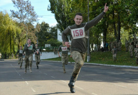У 2021-му випускники військових вишів фізичну підготовку складатимуть за стандартами НАТО