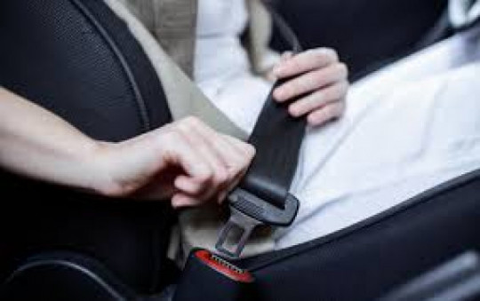 Ремінь безпеки може врятувати життя: водіям нагадали про правила