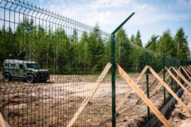 Минфин отказался дополнительно финансировать «Стену» Яценюка Минфин отказался дополнительно финансировать «Стену» Яценюка