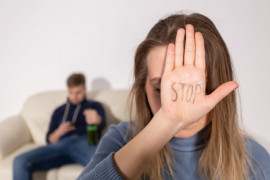 В Украине хотят увеличить штрафы за домашнее насилие в сотни раз В Украине хотят увеличить штрафы за домашнее насилие в сотни раз
