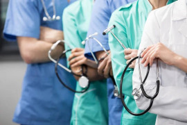 Лікарні Дніпропетровщини отримали майже 30 млн грн на виплати медикам