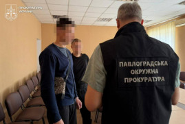 На Дніпропетроващині чоловік катував свою вагітну неповнолітню дівчину