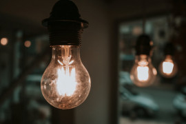В Україні завтра запровадять обмеження електропостачання через навантаження на енергосистему