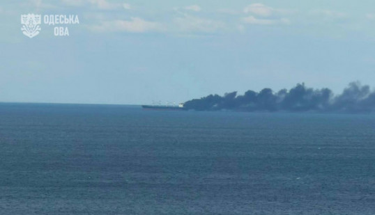 Росія втретє атакувала цивільне судно в Чорному морі