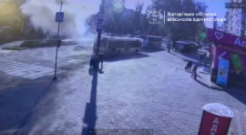 Росіяни атакували FPV-дроном пасажирський автобус у Запоріжжі: троє людей поранені