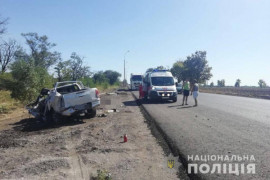 На Дніпропетровщині в ДТП загинули жінка та чоловік: дитина - у важкому стані